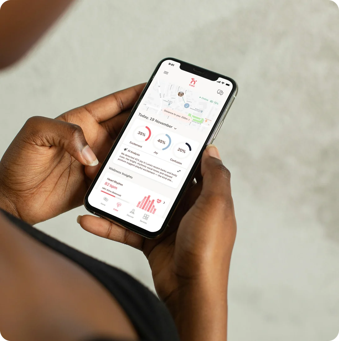 Smart Dog Collar - Traini app health dashboard on iPhone